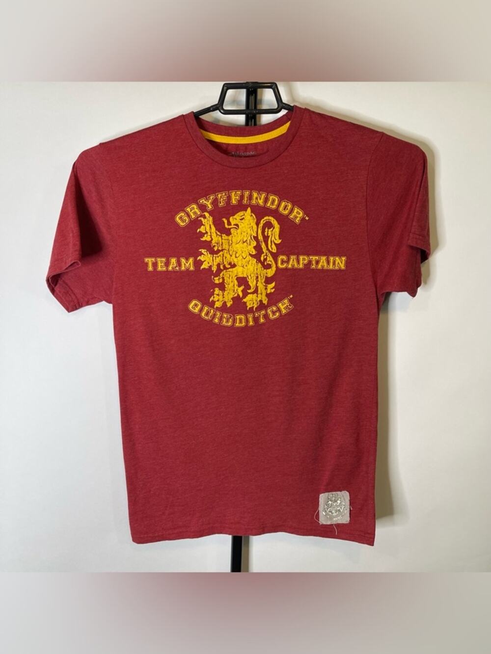 Harry Potter Gryffindor Quidditch Shirt Size Small Men’s